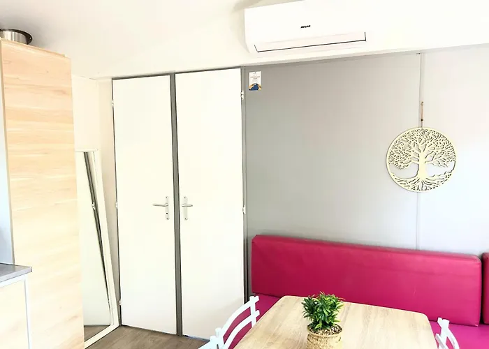 Mobile Parc Des Sept Fonts B271 *